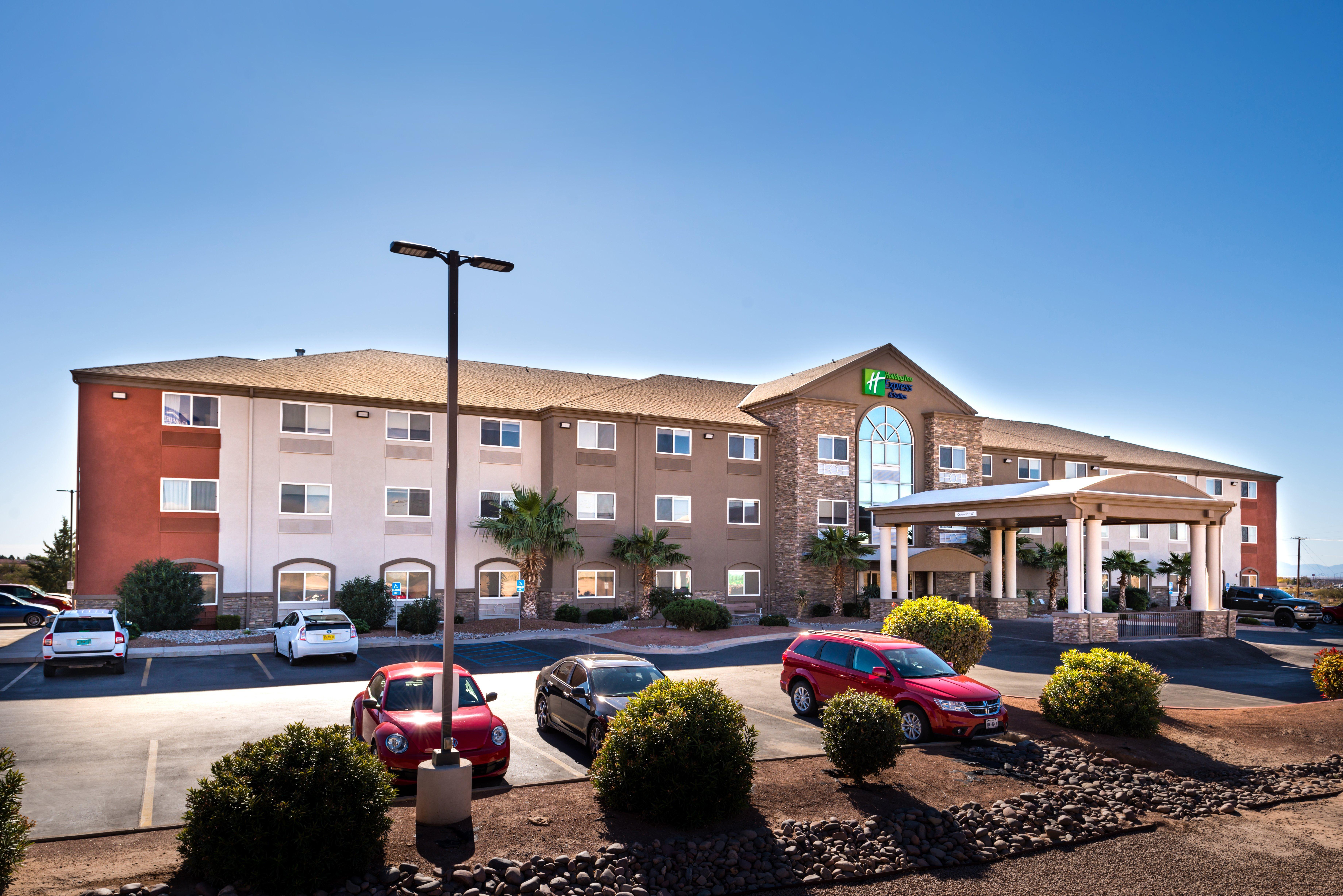 Holiday Inn Express & Suites Alamogordo Highway 54/70 By Ihg Eksteriør billede